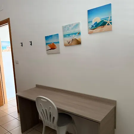 Iron House * 托雷苏达