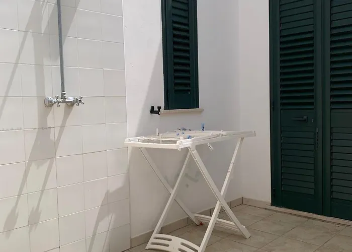 Iron House 度假居 *